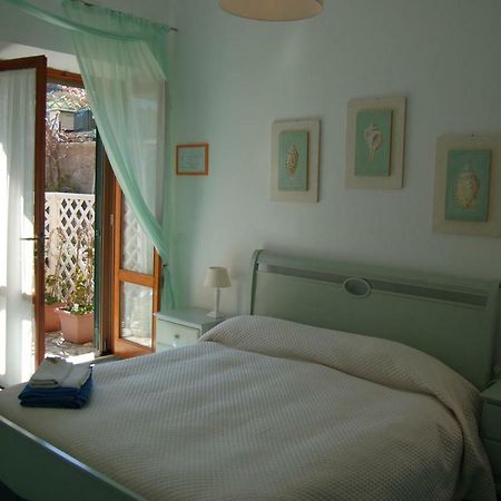 Bed and Breakfast La Rosada à Giglio Porto Extérieur photo