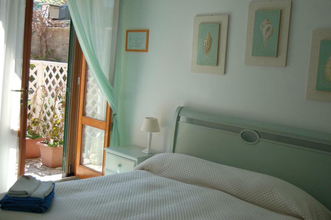 Bed and Breakfast La Rosada à Giglio Porto Extérieur photo