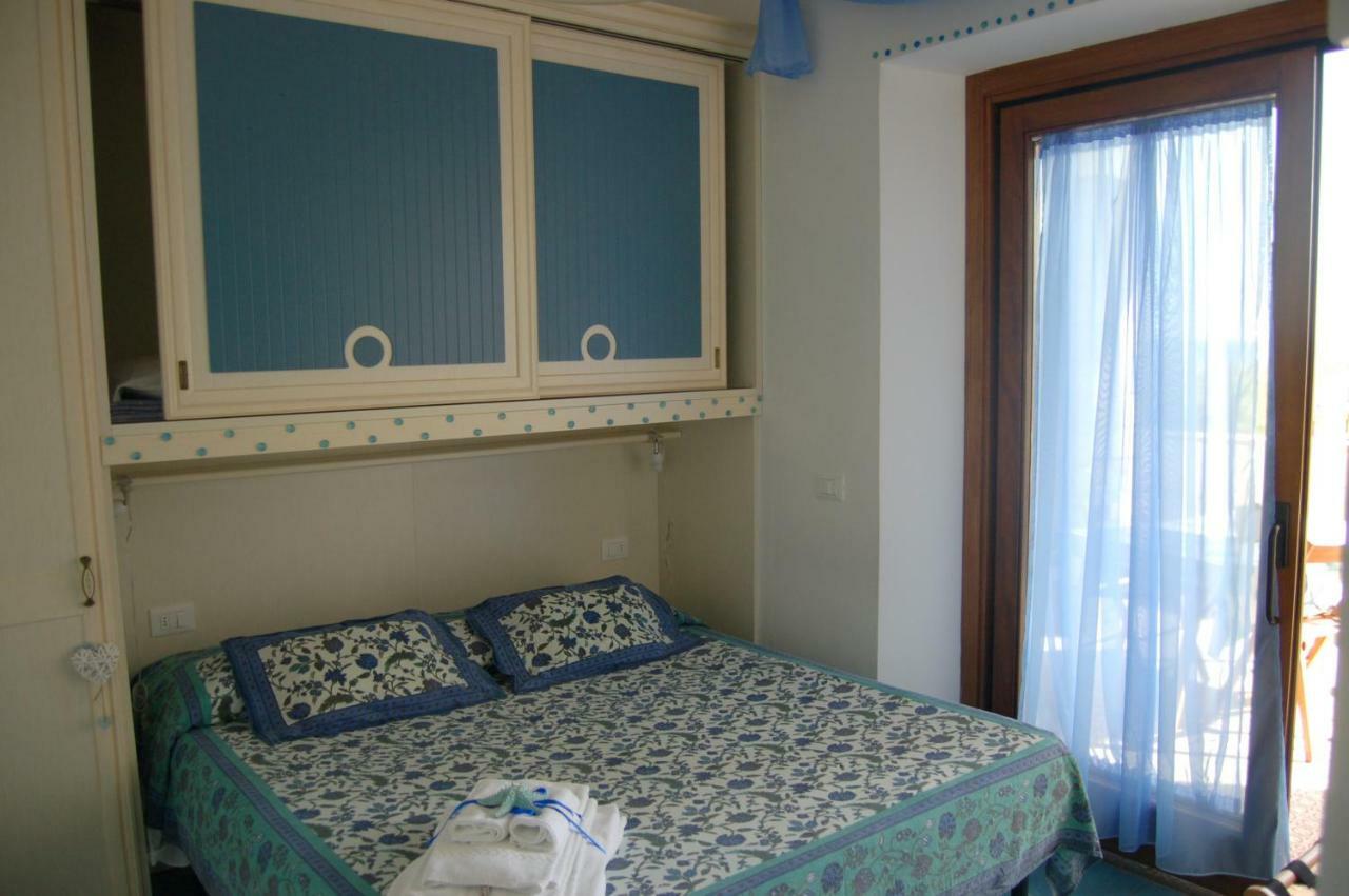 Bed and Breakfast La Rosada à Giglio Porto Extérieur photo